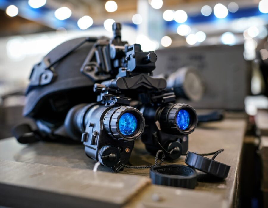 Military night vision device 